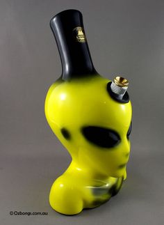 Unique Bongs and Pipes 