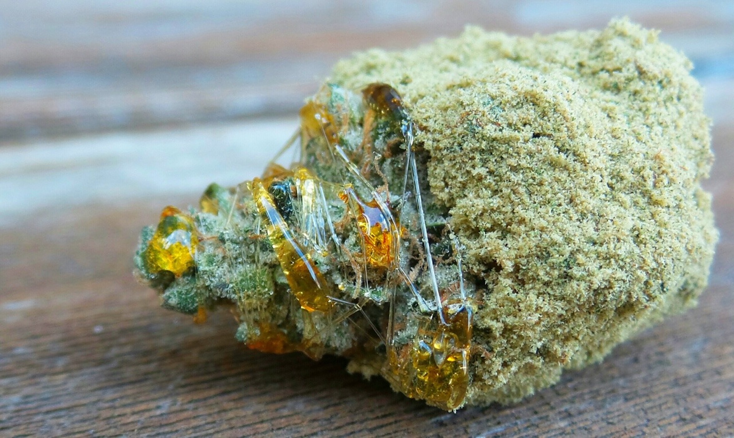 Moon rocks. Мунрок трава. Лунный камень канабис. Лунный камень ТГК. Лунный камень марихуана.